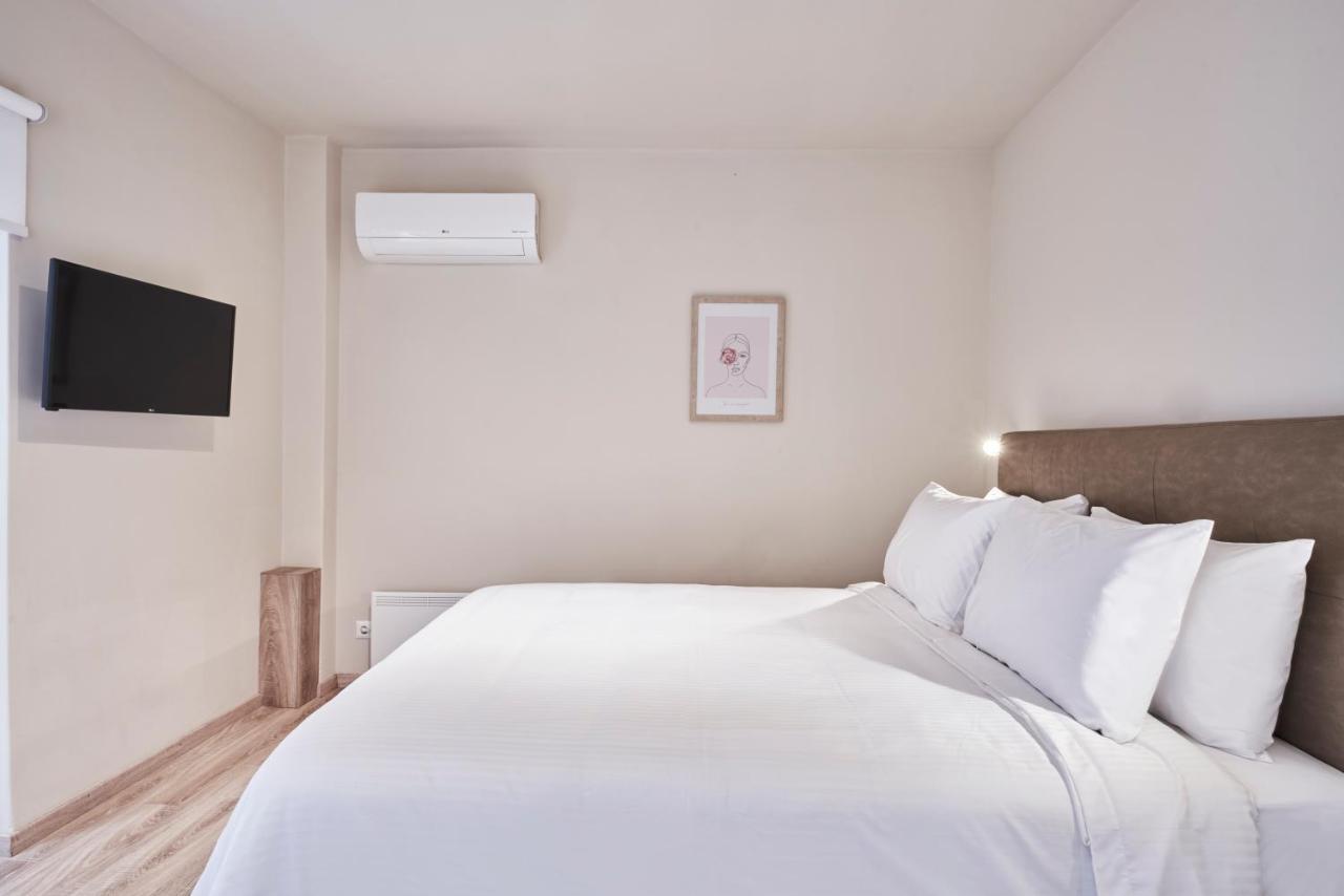 Charitos Iχ, Chic N Modern 2Bd Apt Атина Екстериор снимка